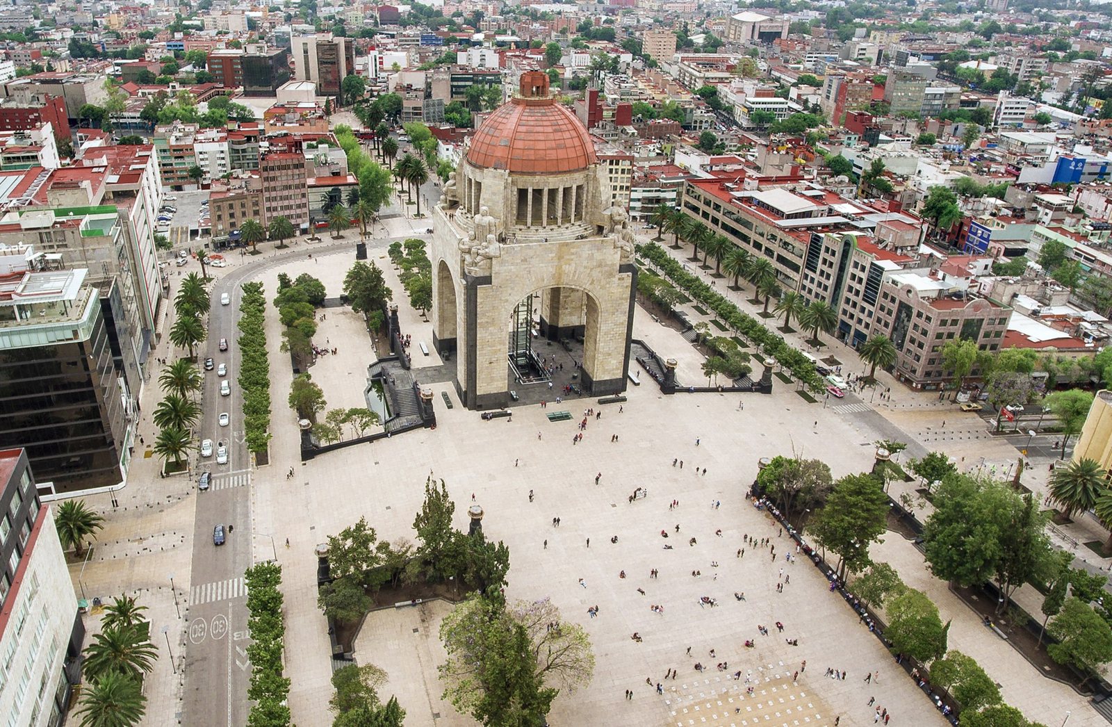 Monumento a la Revolución en Ciudad de México visto desde el aire