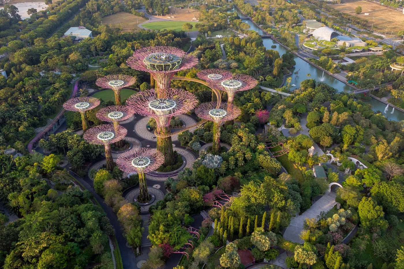 Vista aérea de Gardens by the Bay en Singapur